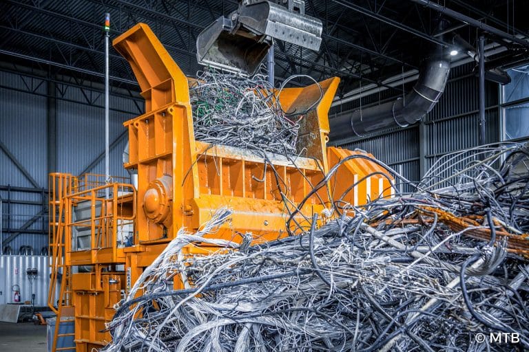 BDR heavy-duty versatile shredder