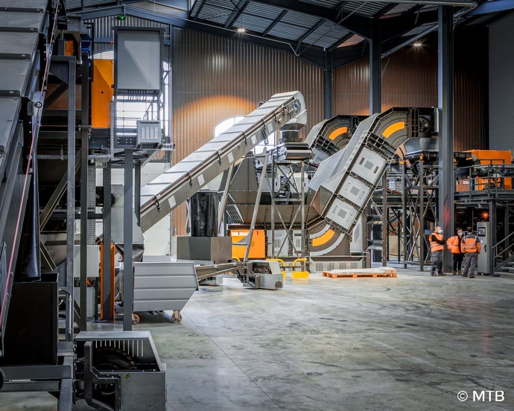 Turnkey recycling waste unit